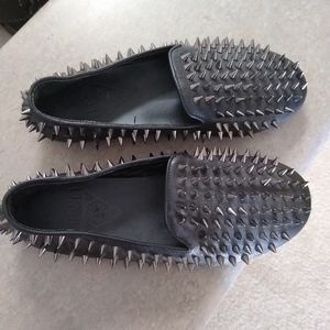 COPY - Unif Hellraisers black leather spiked loaf…